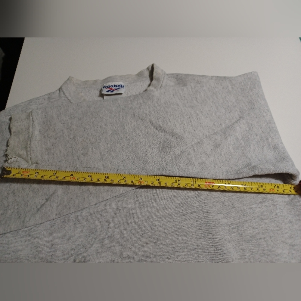 Old Worn Reebok Sweatshirt. - Picture 9 of 9